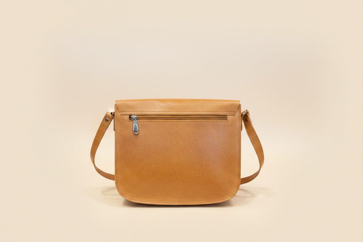 Tantales Leather flap Bag