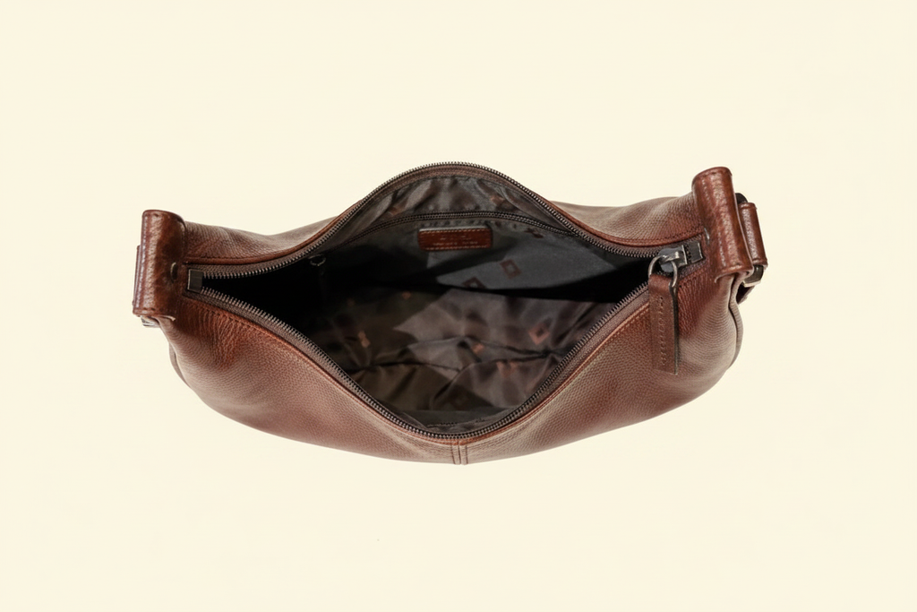 Brown Interior – Cream BG