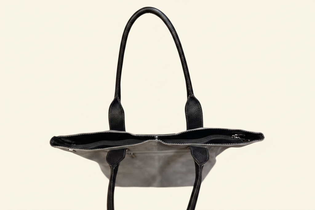 Grey Handles – Cream BG