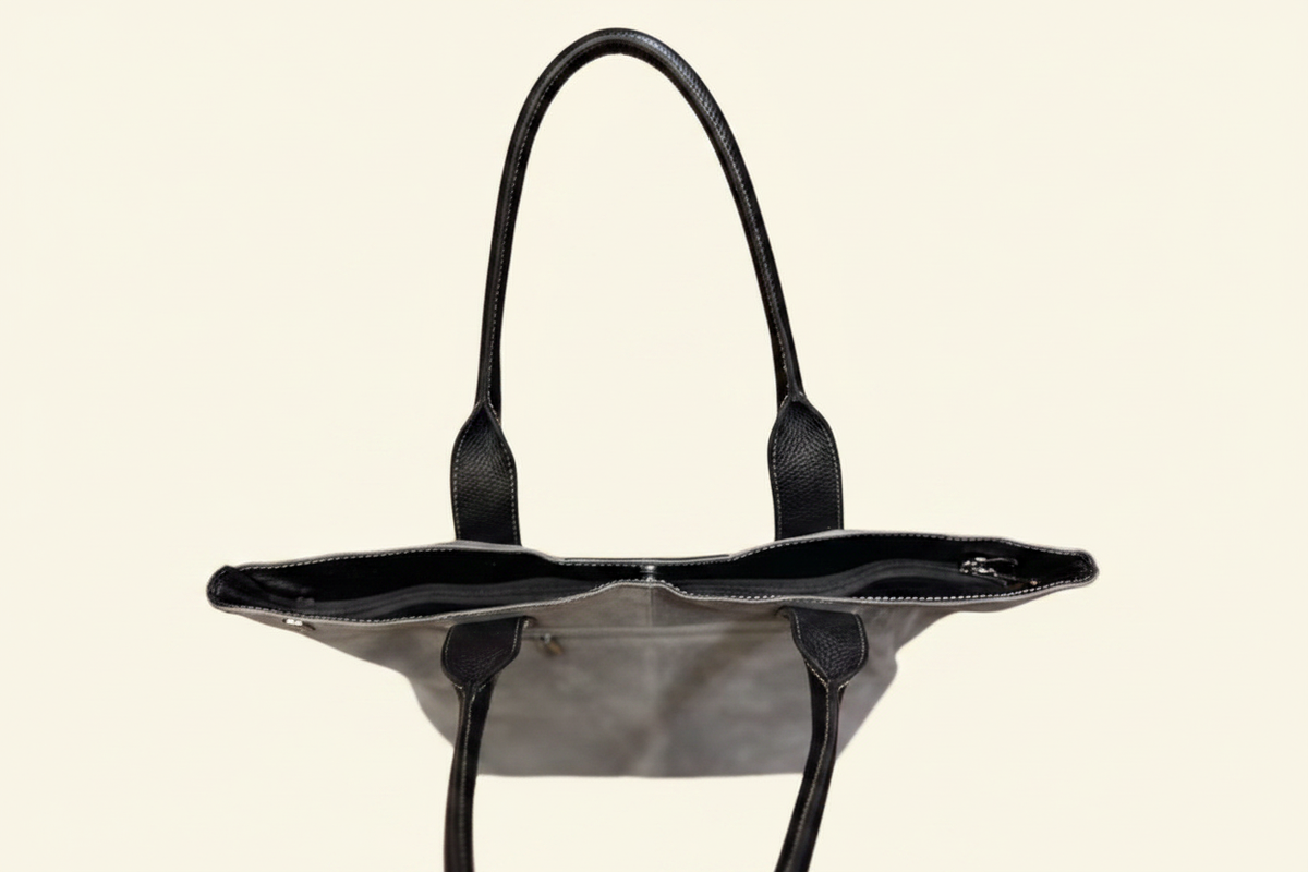 Grey Handles – Cream BG