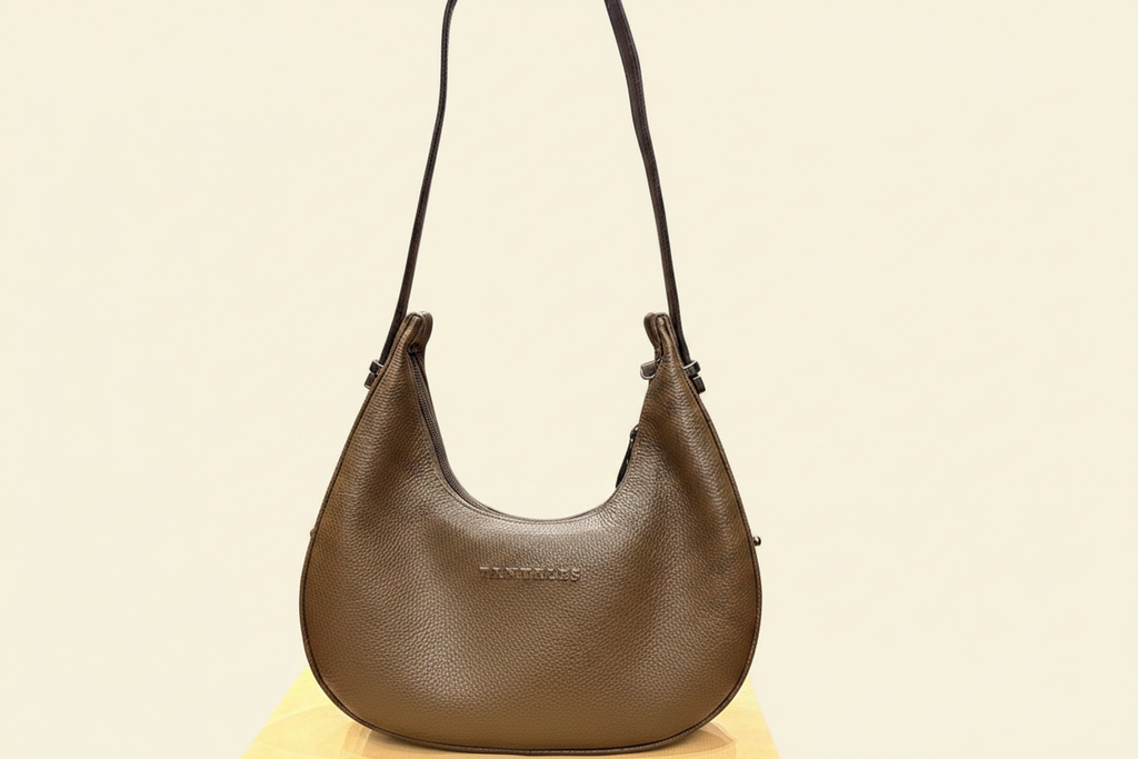 Hobo Front Held – Cream BG
