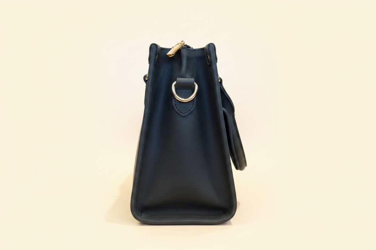 Nomad Satchel – Oil Pull-Up Leather