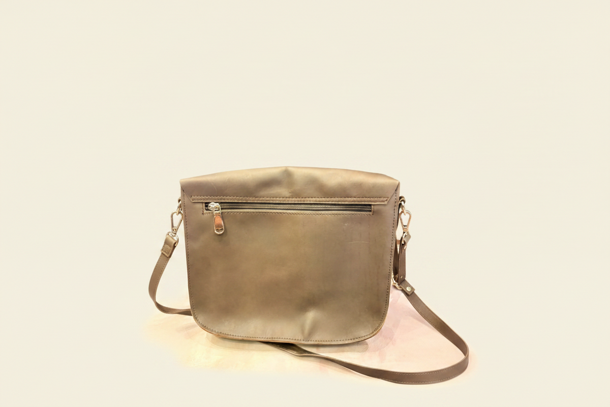 Tantales Leather flap Bag