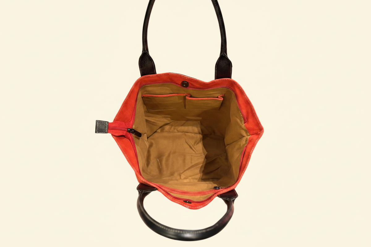 Orange-Black Interior – Cream BG